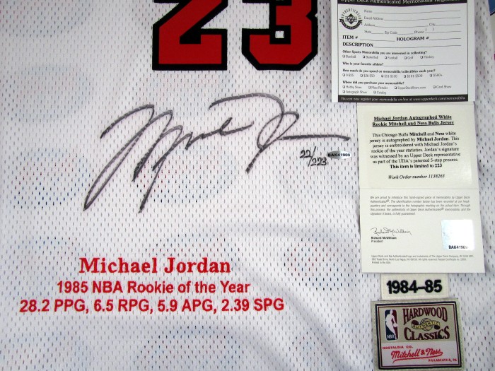 マイケル・ジョーダンUDA直筆サイン1984年NBA初年版新人王記念BULLS限定ホームジャージ#22/223
